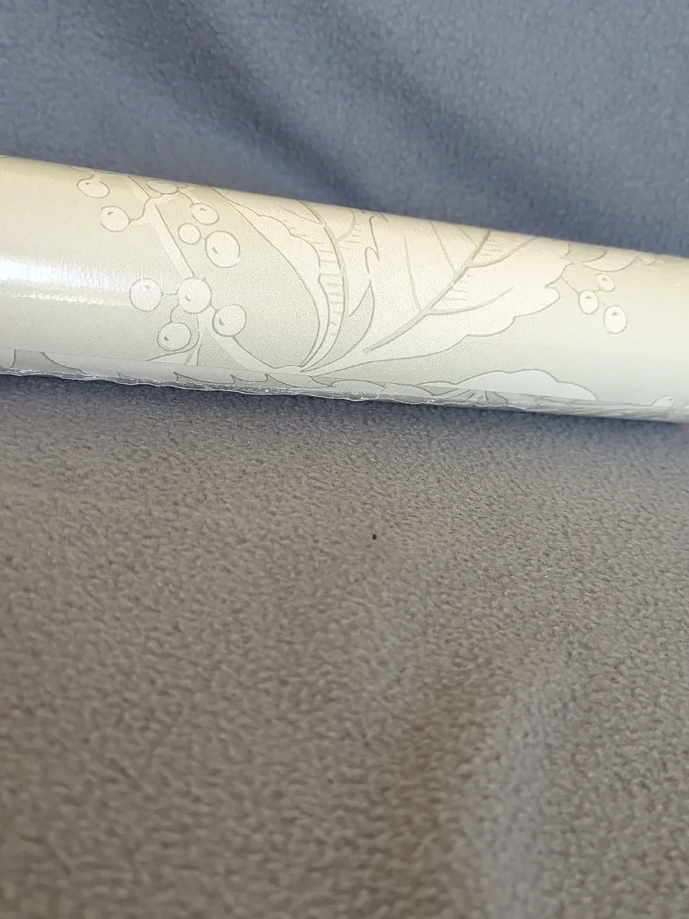 Borastapeter Vildvin Pattern Roll Of Wallpaper.